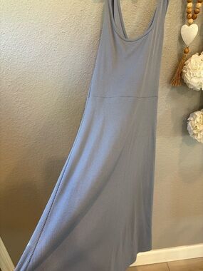 Treasure & Bond Sleeveless Dusty Blue Midi Dress